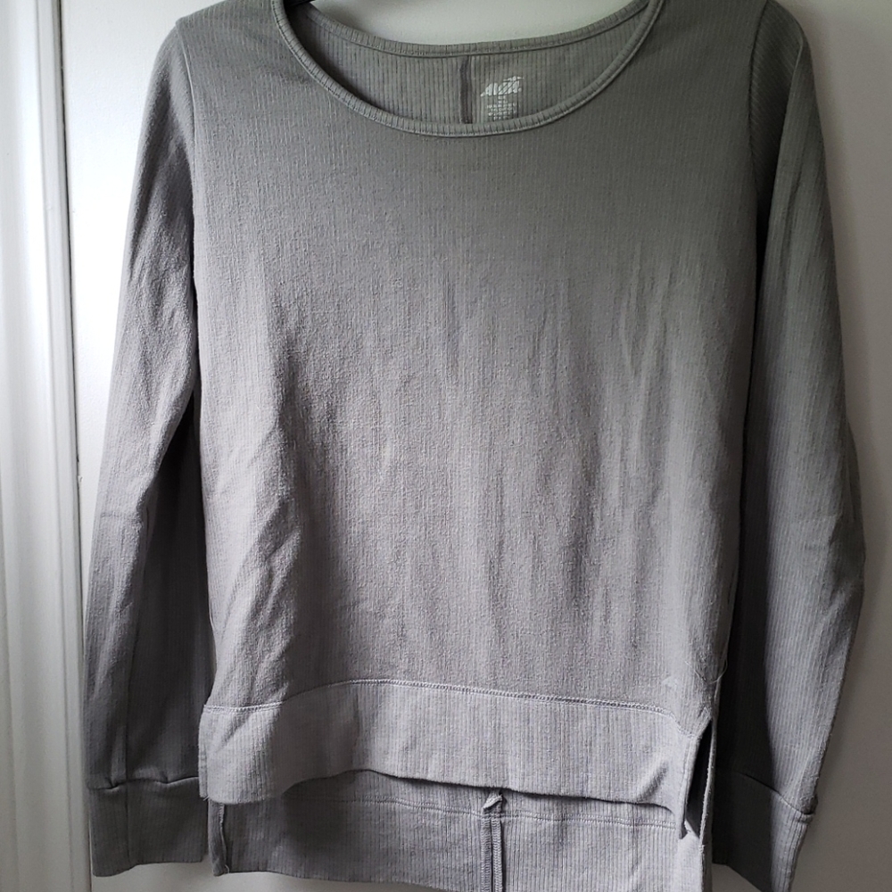Avia top